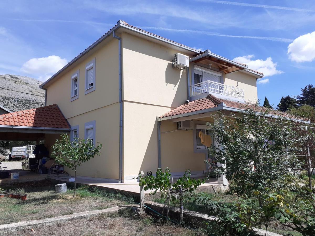 La Hacienda Dd Hotel Trebinje Buitenkant foto